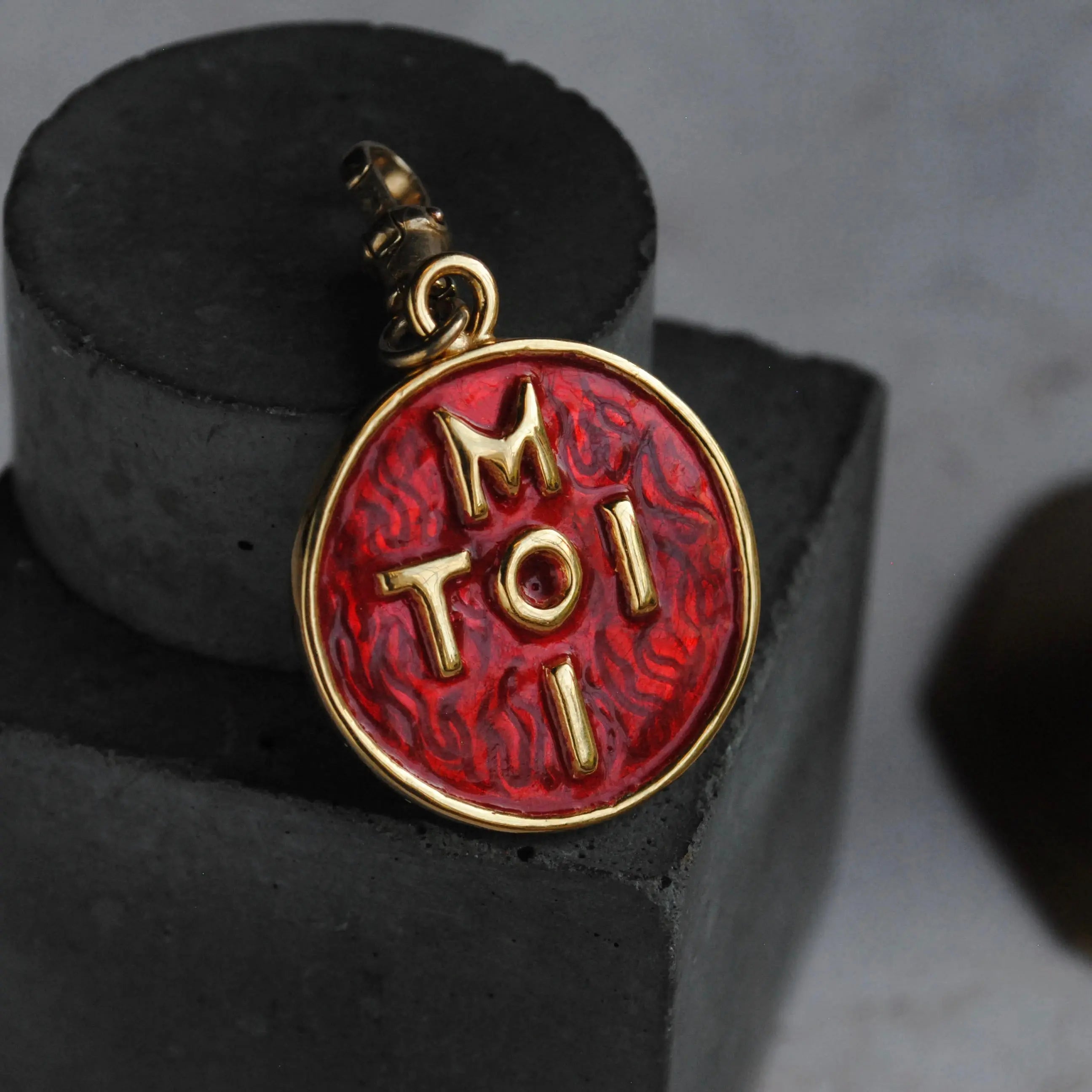 The Baptist - Toi Moi Rouge Pendant