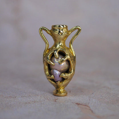 HECATE CHARM