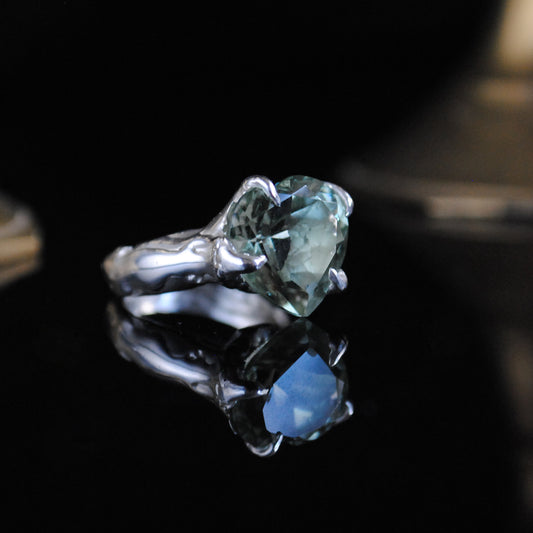 HEPHAESTUS QUARTZ RING